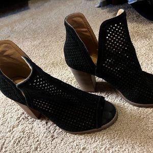 Lucky brand women’s boots